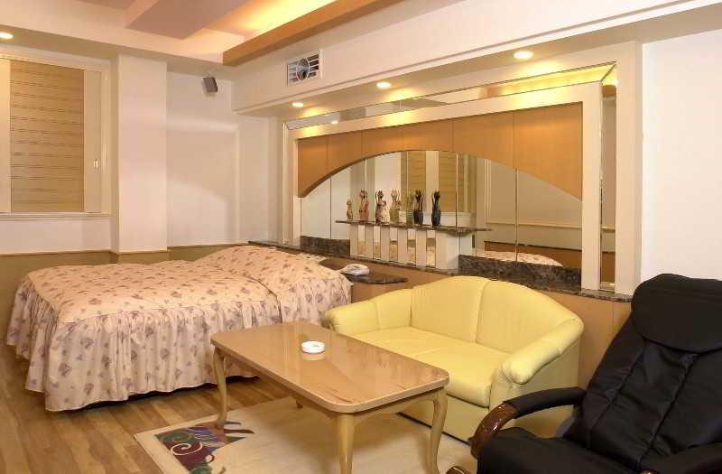 אוסקה Hotel Fine Garden Umeda (Adults Only) מראה חיצוני תמונה